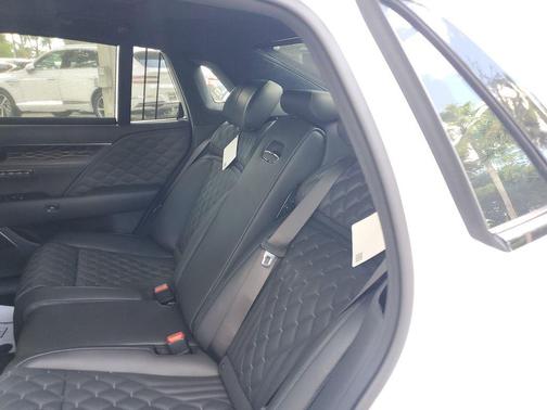 2026 Genesis G90 e-SC Prestige Black