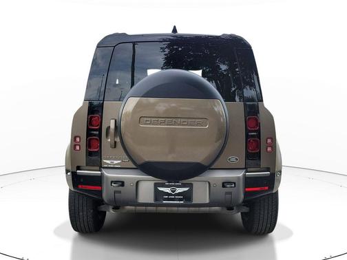 Gold 2021 Land Rover Defender 90 X-Dynamic S