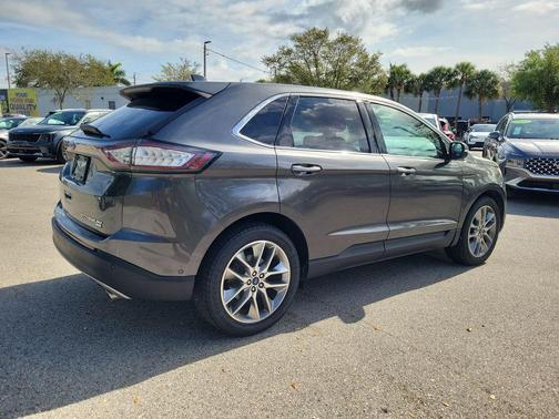 2017 Ford Edge Titanium