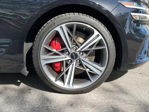 2024 Genesis G70 3.3T RWD Sport Advanced