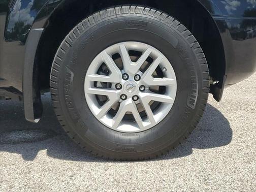2017 Nissan Frontier SV