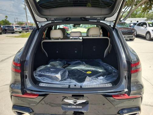 Makalu Gray 2026 Genesis GV70 3.5T Sport Prestige