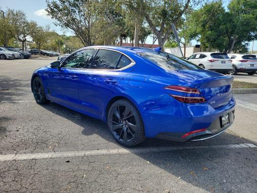 2023 Genesis G70 2.0T RWD