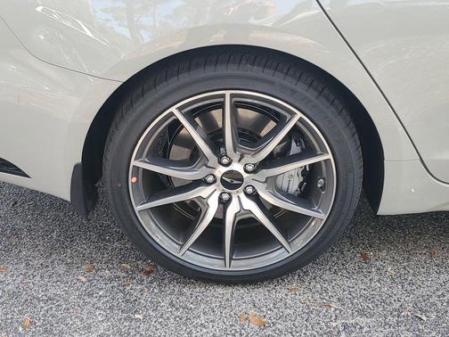 2026 Genesis G70 2.5T RWD Prestige