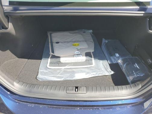 2026 Genesis G70 2.5T RWD Prestige