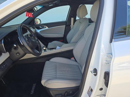 2023 Genesis G70 2.0T RWD