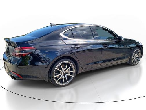 Vik Black 2025 Genesis G70 2.5T RWD