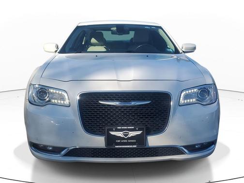 2016 Chrysler 300 Limited