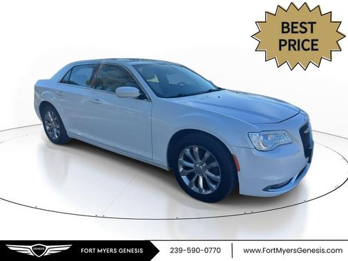 2016 Chrysler 300 Limited