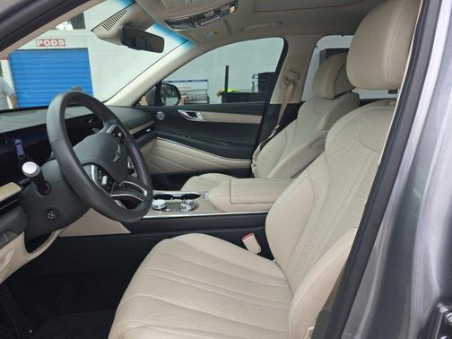 2025 Genesis GV80 2.5T