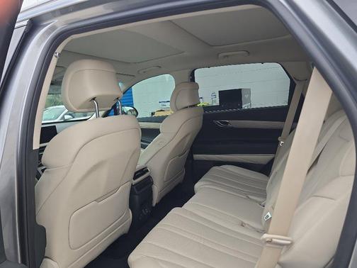 2025 Genesis GV80 2.5T