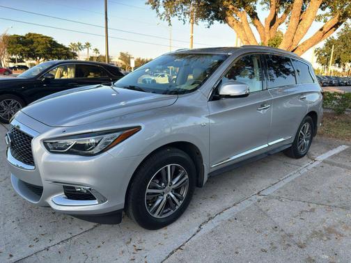 2020 INFINITI QX60 Luxe