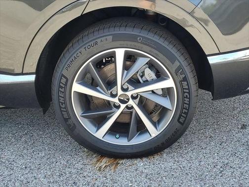 2025 Genesis GV80 2.5T