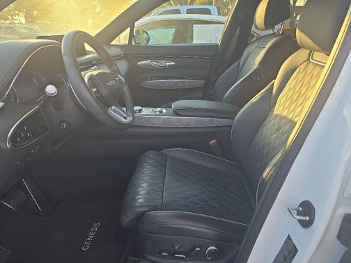 2025 Genesis GV70 3.5T AWD Sport