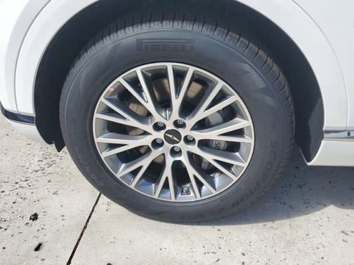 2026 Genesis GV80 2.5T
