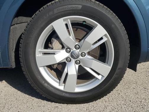 2018 Audi Q5 2.0T Premium Plus