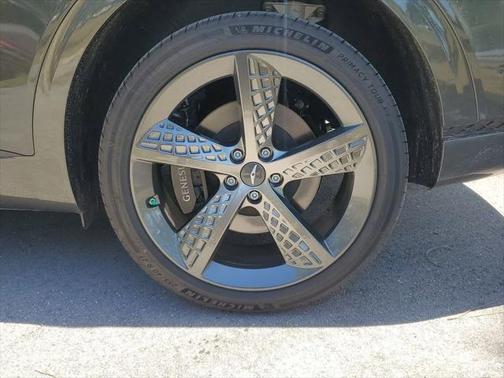 2025 Genesis GV70 2.5T AWD
