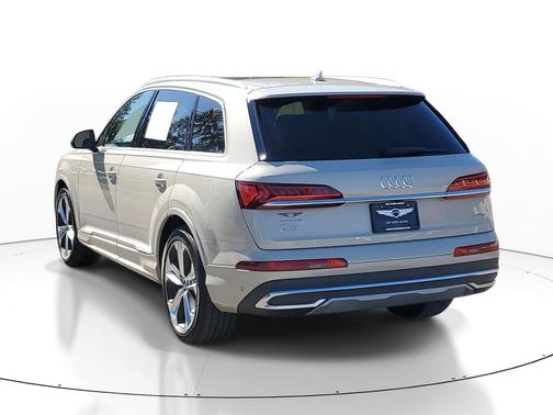 2022 Audi Q7 55 Prestige
