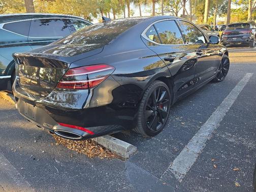 2022 Genesis G70 3.3T RWD