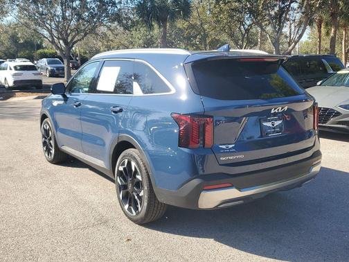 2025 Kia Sorento SX