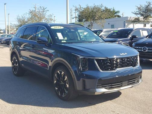 2025 Kia Sorento SX