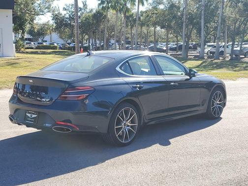 2025 Genesis G70 2.5T RWD