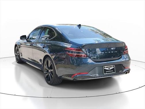 2023 Genesis G70 2.0T RWD