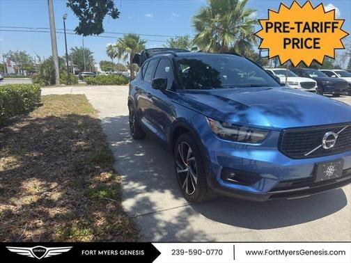 2020 Volvo XC40 T5 R-Design