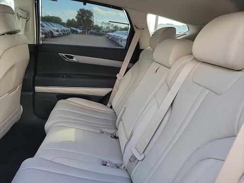 2025 Genesis GV80 2.5T