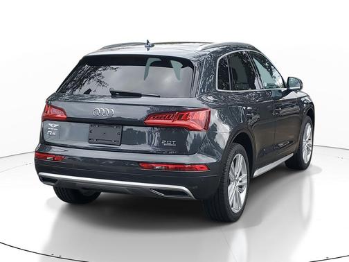 2018 Audi Q5 2.0T Premium Plus