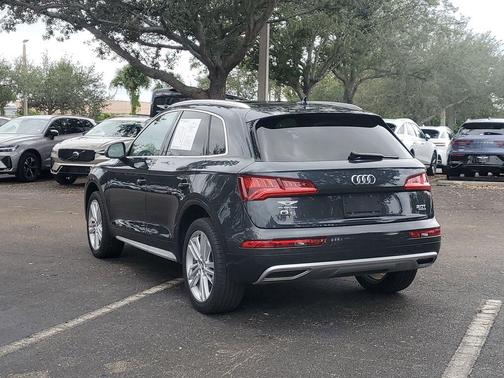 2018 Audi Q5 2.0T Premium Plus