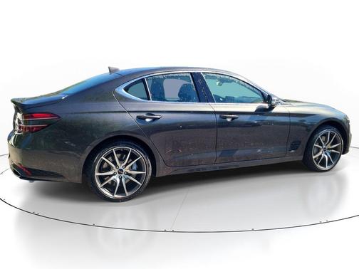 Makalu Gray 2026 Genesis G70 2.5T AWD