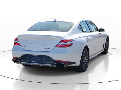 2025 Genesis G70 2.5T RWD