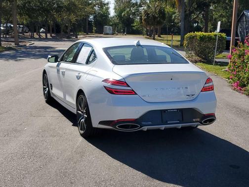 2025 Genesis G70 2.5T RWD