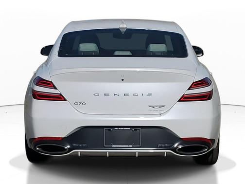 2025 Genesis G70 2.5T RWD