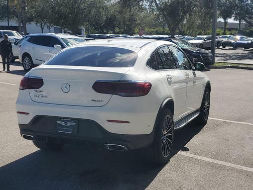 2022 Mercedes-Benz GLC 300 4MATIC Coupe