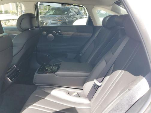 2026 Genesis G80 2.5T Advanced