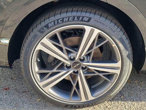 Makalu Gray 2026 Genesis GV80 Coupe 3.5T e-SC