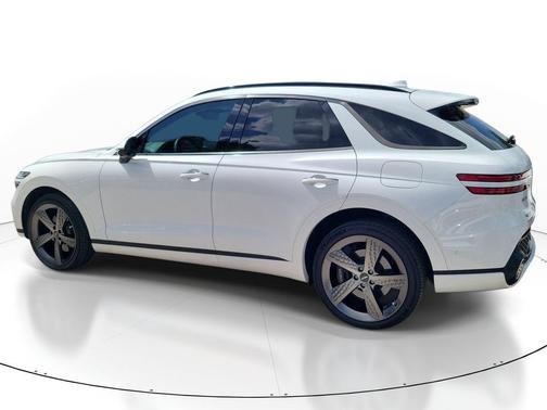 Uyuni White 2024 Genesis GV70 3.5T AWD Sport