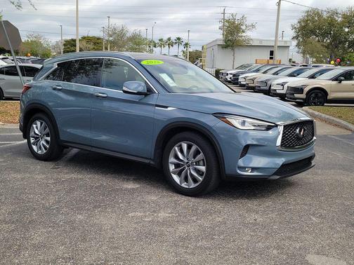 2022 INFINITI QX50 LUXE