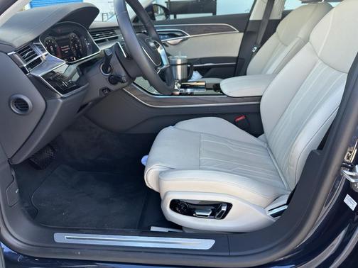 2025 Audi A8 L 55 TFSI quattro Tiptronic