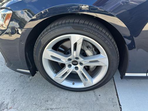 2025 Audi A8 L 55 TFSI quattro Tiptronic