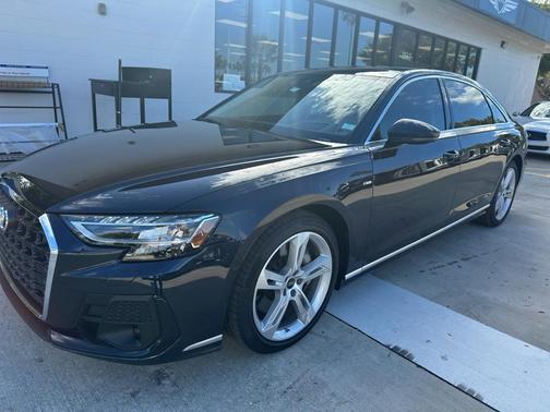 2025 Audi A8 L 55 TFSI quattro Tiptronic