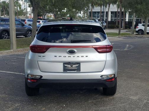 2022 Kia Sportage S