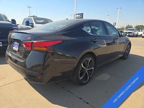 2023 Nissan Altima SR FWD