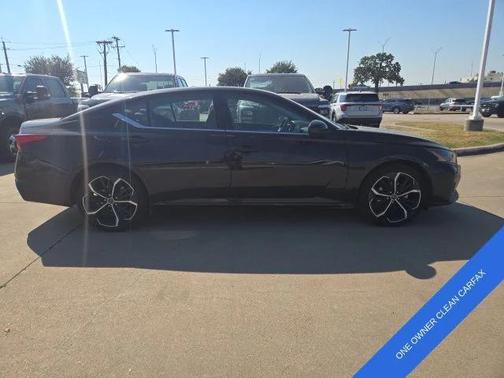 2023 Nissan Altima SR FWD