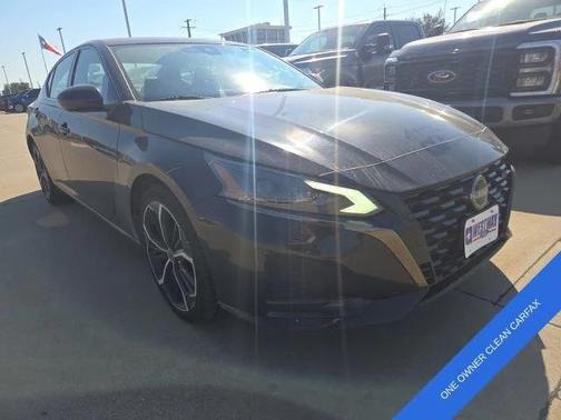 2023 Nissan Altima SR FWD