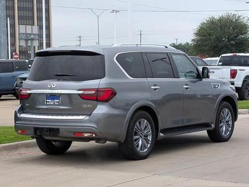 2021 INFINITI QX80 Luxe