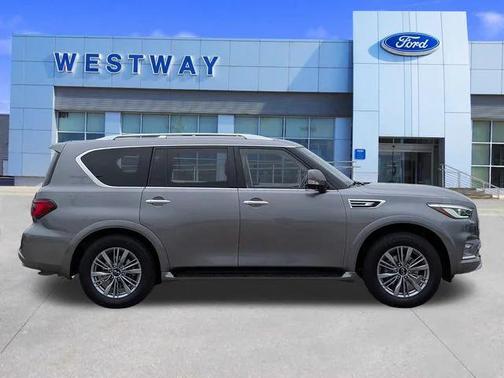 2021 INFINITI QX80 Luxe