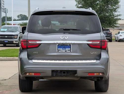 2021 INFINITI QX80 Luxe